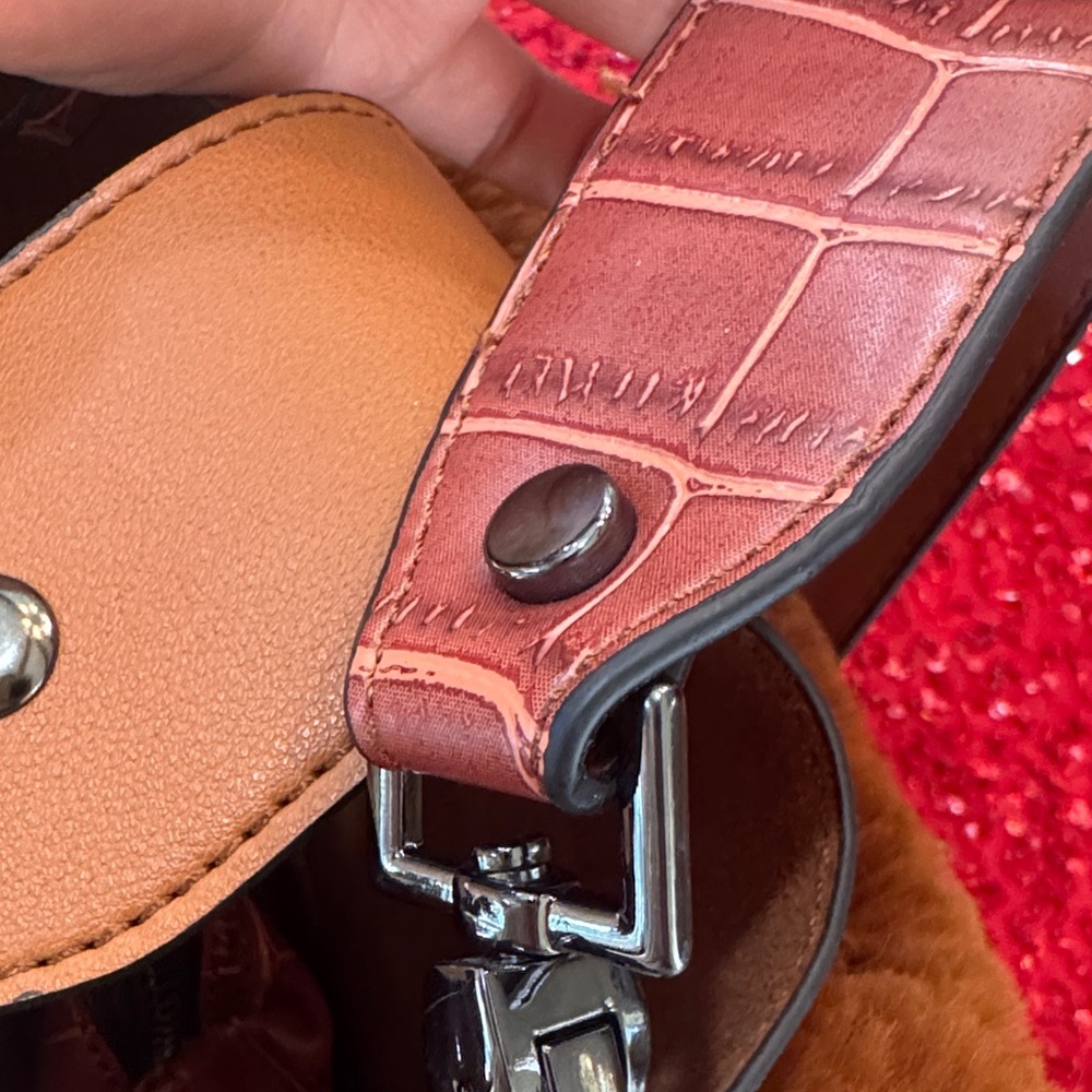 TopShop Faux‎ Fur Handle Caramel Brown Small  Bag w/ Mini Bag Inside - Picture 9 of 10